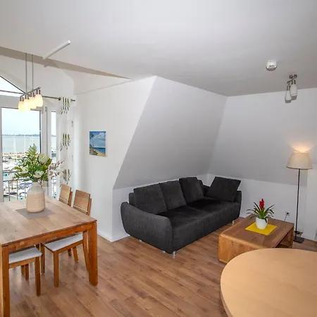 Ferienwohnung Wiek Im Hafenkieker Wiek auf Rügen Exterior foto