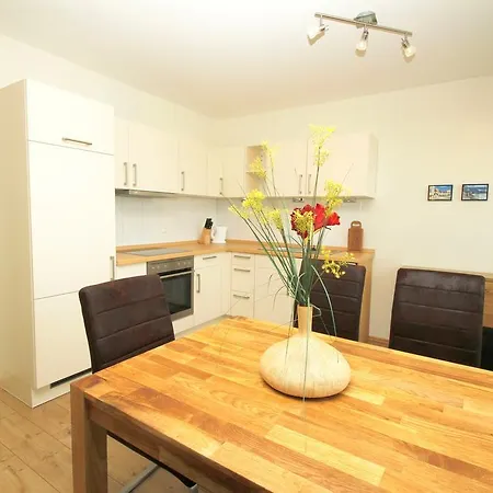 Ferienwohnung Wiek Im Hafenkieker Wiek auf Rügen Habitación foto