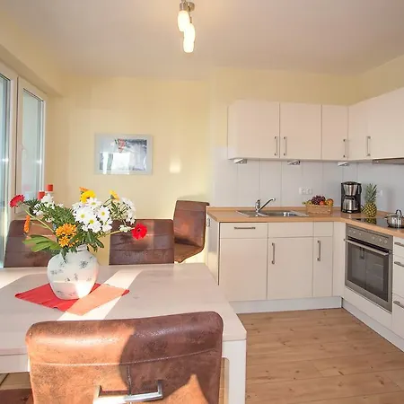 Ferienwohnung Wiek Im Hafenkieker Wiek auf Rügen Habitación foto
